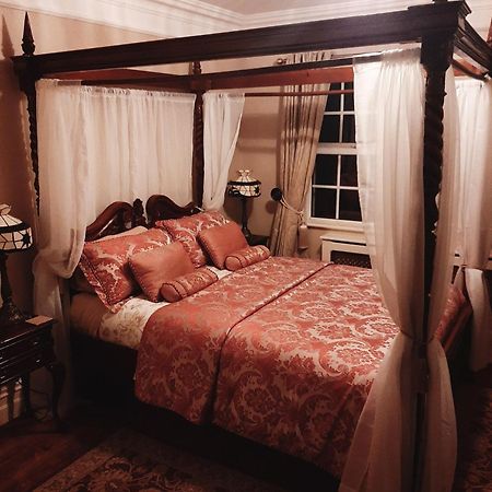 Riverside Lodge Карлингфорд Экстерьер фото