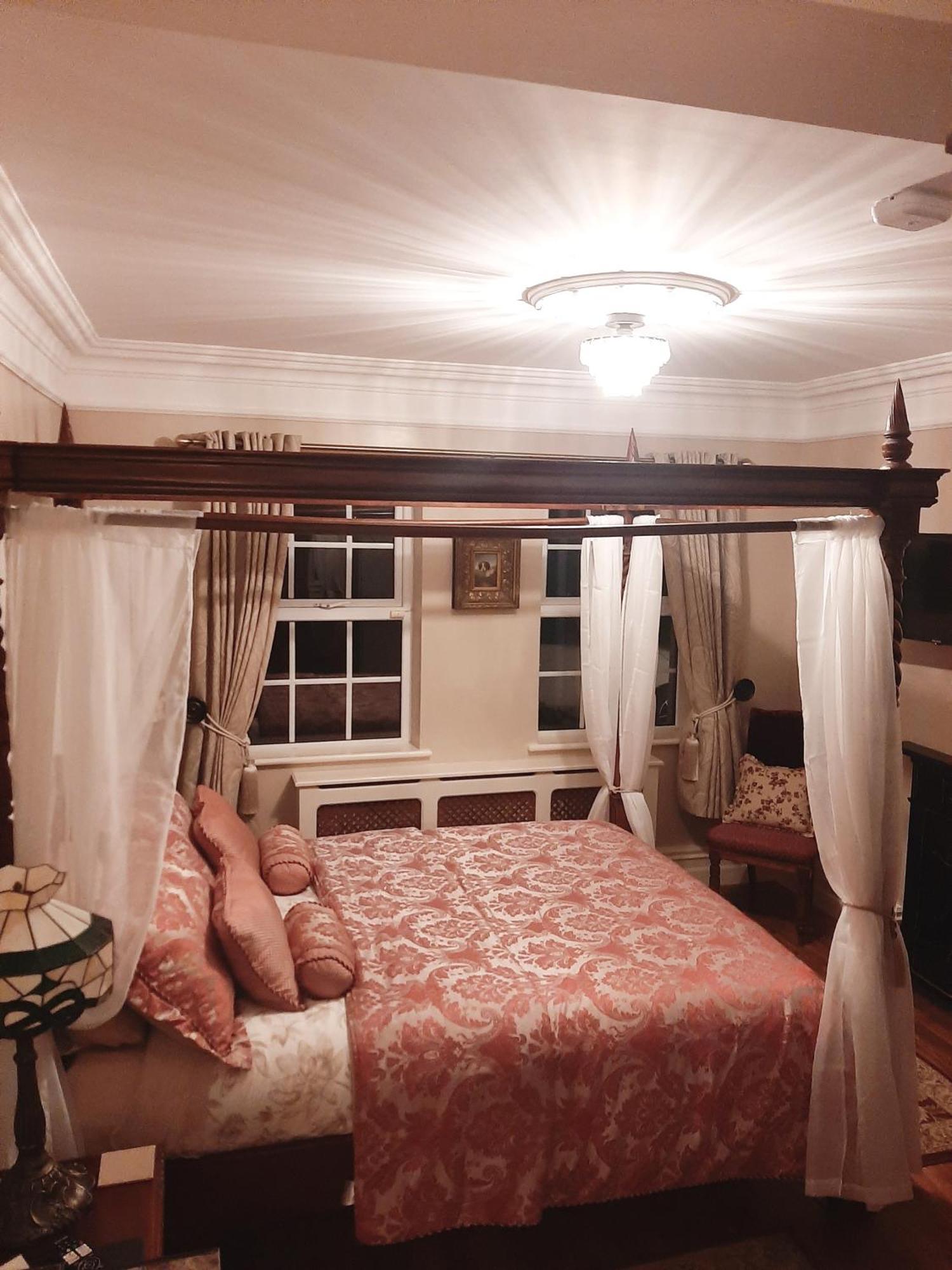 Riverside Lodge Карлингфорд Экстерьер фото