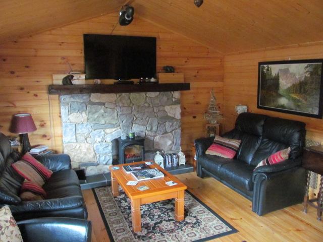 Riverside Lodge Карлингфорд Экстерьер фото